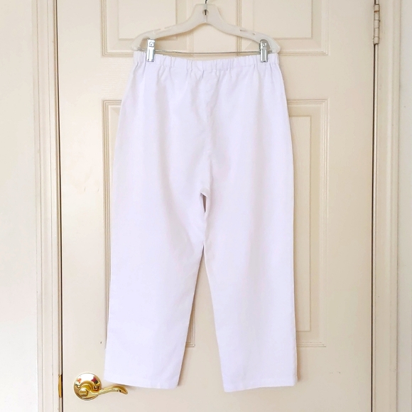 NWOT. Linen White High-Waisted Cropped Pant. - Picture 7 of 7